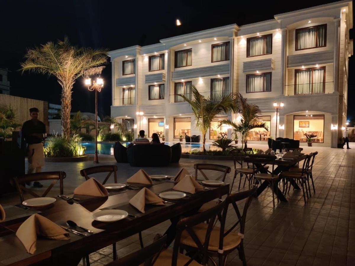 The Imperial Prime Clarks Inn Suites, Bhilwara Exterior foto